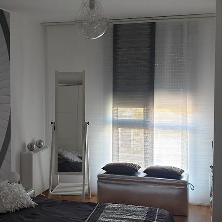 פונפרדה Apartamento Tranquilo מראה חיצוני תמונה